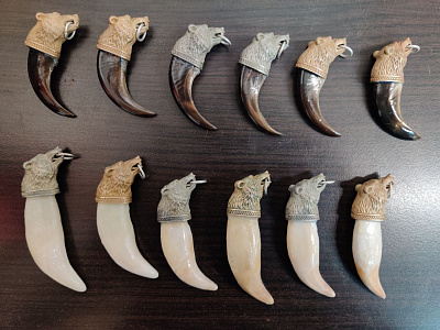 Превью Коготь медведя с головой из металла